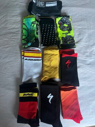 10 pares calcetines ciclismo MTB todos 25€.