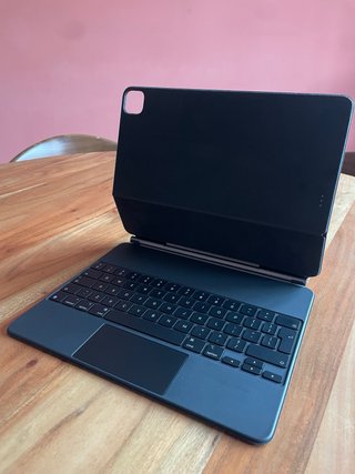 Apple Magic Keyboard + Apple Pencil 12.9