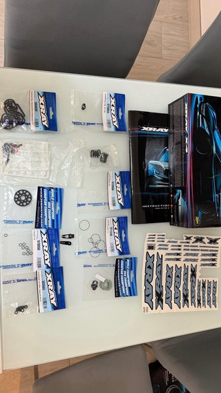 Xray X4 2022 1/10 Touring RC Car