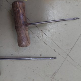 Barrenas de mano y punzón