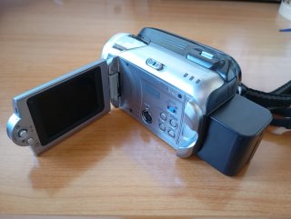 Videocámara JVC HDD 20GB Everio