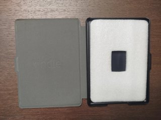 Funda Kindle Amazon marrón