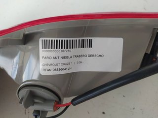 FARO ANTINIEBLA TRASERO IZQUIERDO CHEVROLET CRUZE *