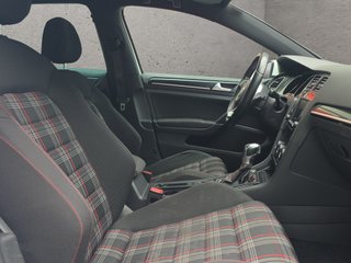Volkswagen Golf GTI MK7 PERFORMANCE