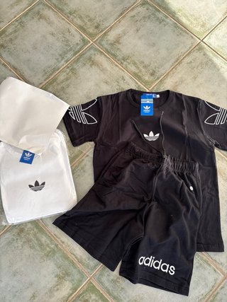 Bala Conjuntos Adidas Blanco y Negro 20 uds aprox