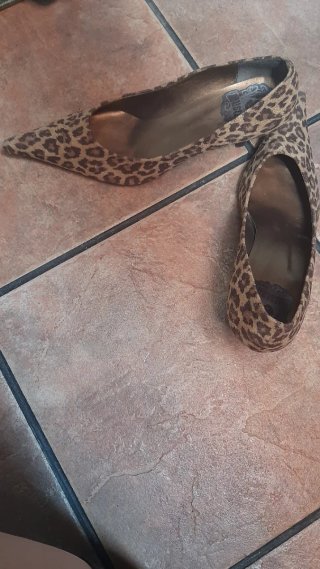 Zapatos leopardo tacon punta 40 muy poco usados