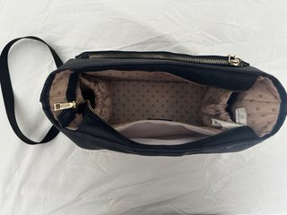 Bolso bandolera negro piel para carro