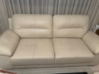 Sofá 2 plazas piel beige 2m