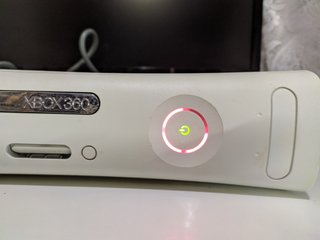Xbox 360 Para Piezas o Arreglar (LEED Bien)