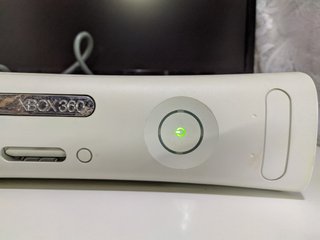 Xbox 360 Para Piezas o Arreglar (LEED Bien)