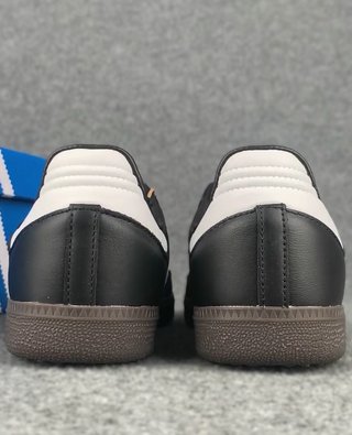 Adidas Samba Negras y Blancas Talla 42