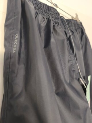 Pantalón chubasquero Quechua niño 10-11 años