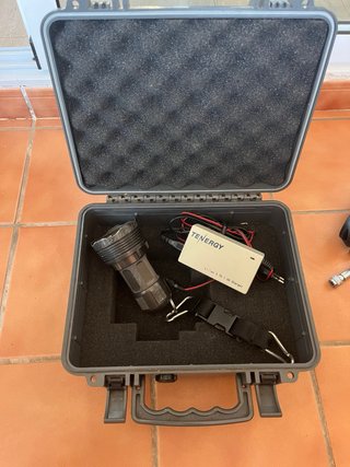 Linterna Dragonsub 8 LED