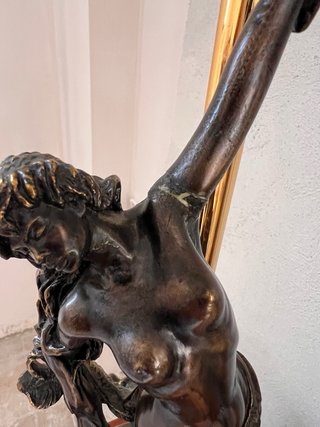 Lámpara de mesa de bronce