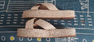 Sandalias planas esparto beige
