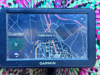 GPS Garmin con cargador