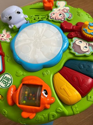 Mesa de actividades Leap Frog para bebé