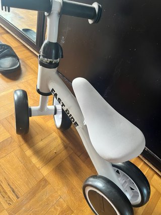 Bicicleta de equilibrio para niños