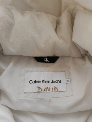 Abrigo Puffer Calvin Klein Blanco Talla XS