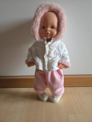 Muñeca Nenuco con ropa y accesorios