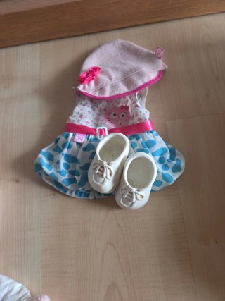 Muñeca Nenuco con ropa y accesorios