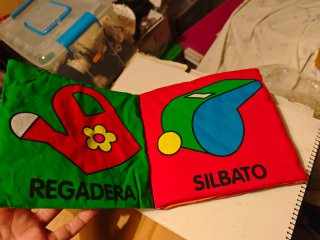Libros tela y plástico infantiles