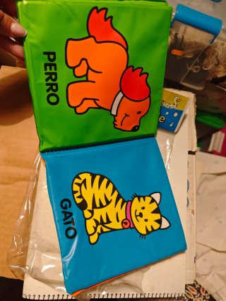 Libros tela y plástico infantiles