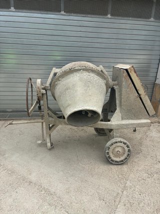 Hormigonera de obra grande