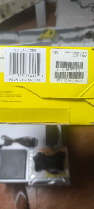 Playstation 2 Slim Negra con Caja y Accesorios
