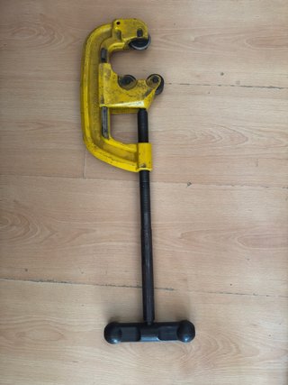 Cortatubos profesional amarillo