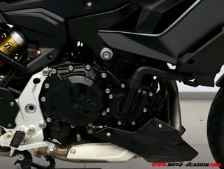 BMW F 900 XR TRIPLE BLACK