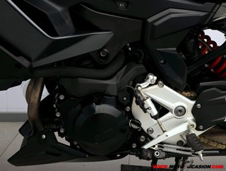 BMW F 900 XR TRIPLE BLACK