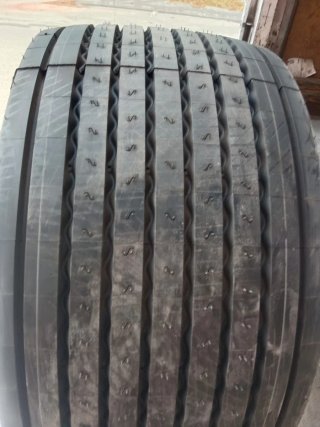 Neumático Michelin 445/45 R19.5