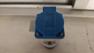 Adaptador trifasico a monofasico autocaravana