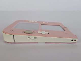 Nintendo 2DS + Tomodachi Life+Animal Crossing Home