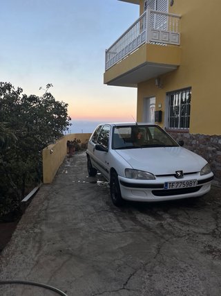 Peugeot 106