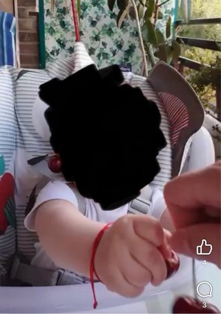 Trona marca Chicco para bebé