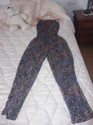 Mono estampado sin tirantes