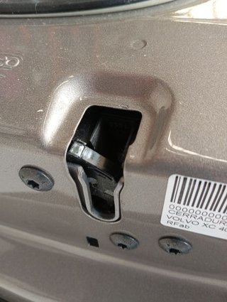 CERRADURA PUERTA TRASERA DERECHA VOLVO XC 40 MOMENTUM AWD