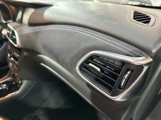 Infiniti Q30 S 2.2