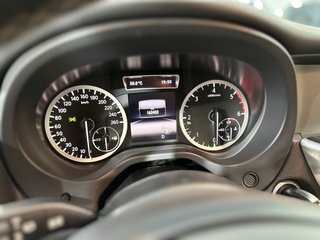Infiniti Q30 S 2.2