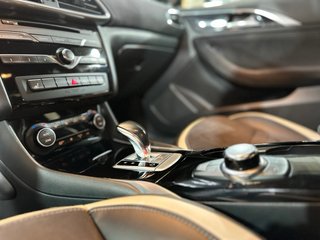 Infiniti Q30 S 2.2