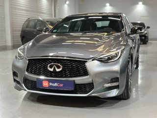 Infiniti Q30 S 2.2