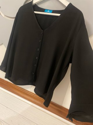 Blusa fluida negra Liberatta