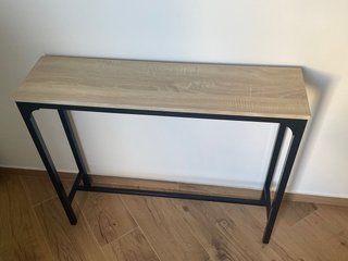 Mesa consola recibidor diseño moderno