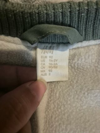 Chaqueta niño verde con capucha y pelo