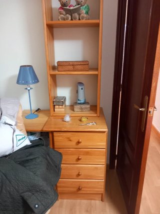 Mueble juvenil completo: cama, escritorio y mesita