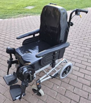 Silla de ruedas para discapacitados