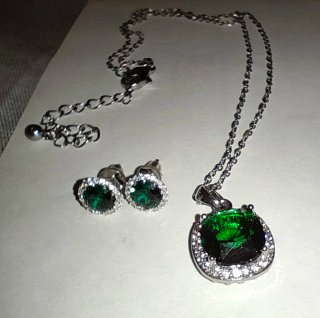 CONJUNTO BISUTERÍA CRISTAL VERDE