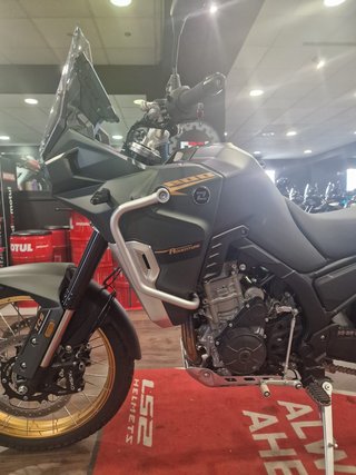Kove 800 XPRO 2025 (MODELO 2025)